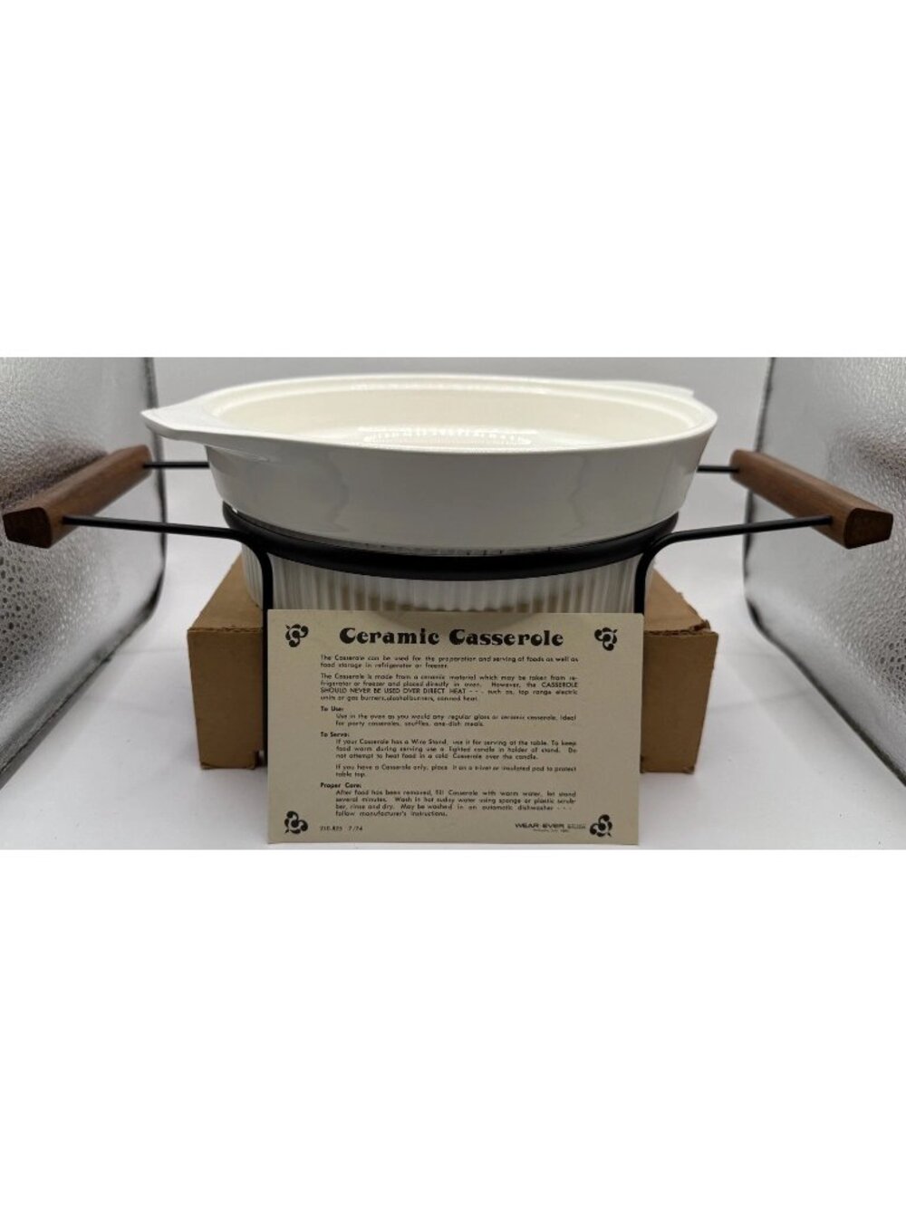 Vtg Wear-Ever Cerama 2 Qt Round Casserole Dish With Candle Warmer Stand No Lid